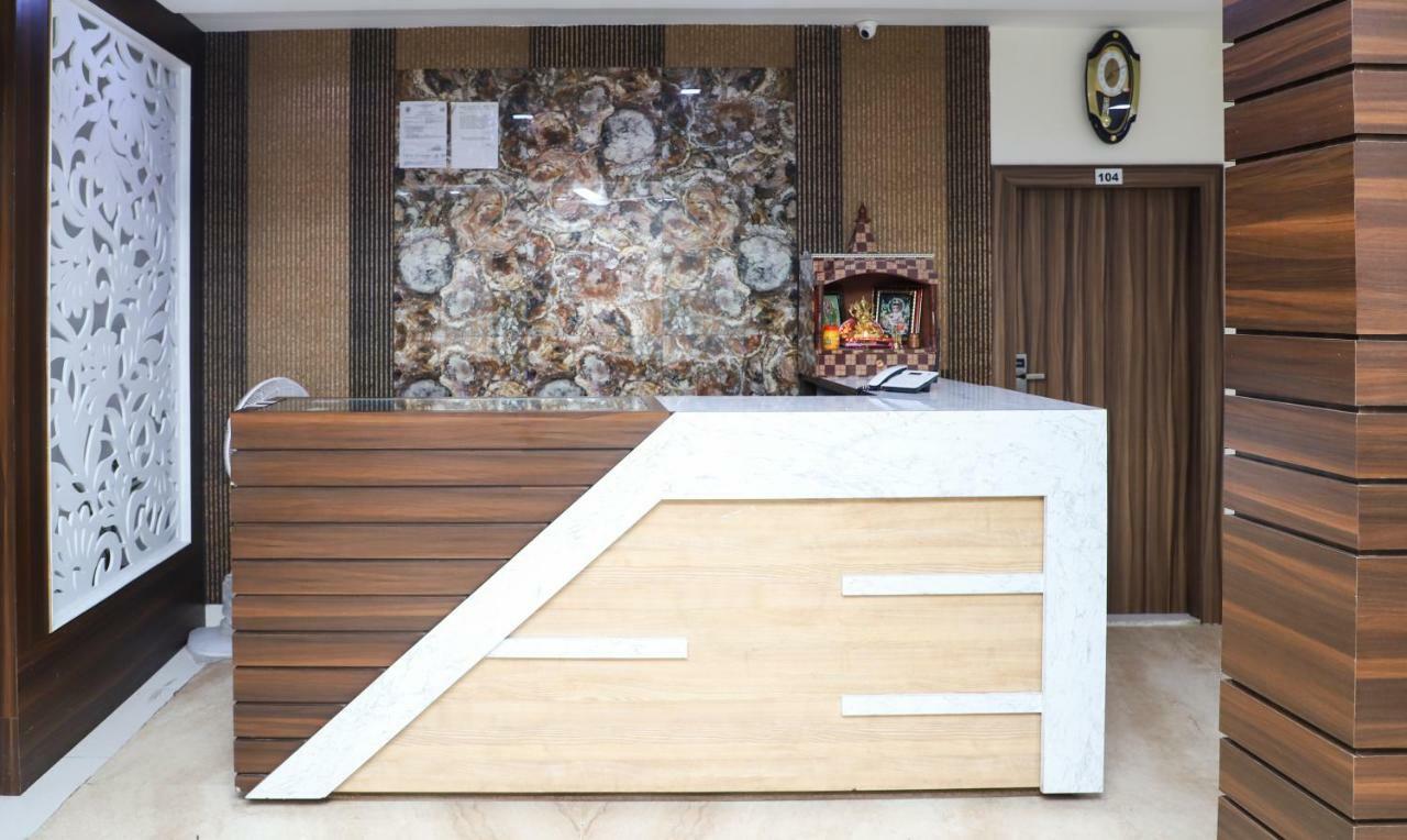 Oyo 10213 Hotel Panache Mathura Exterior photo